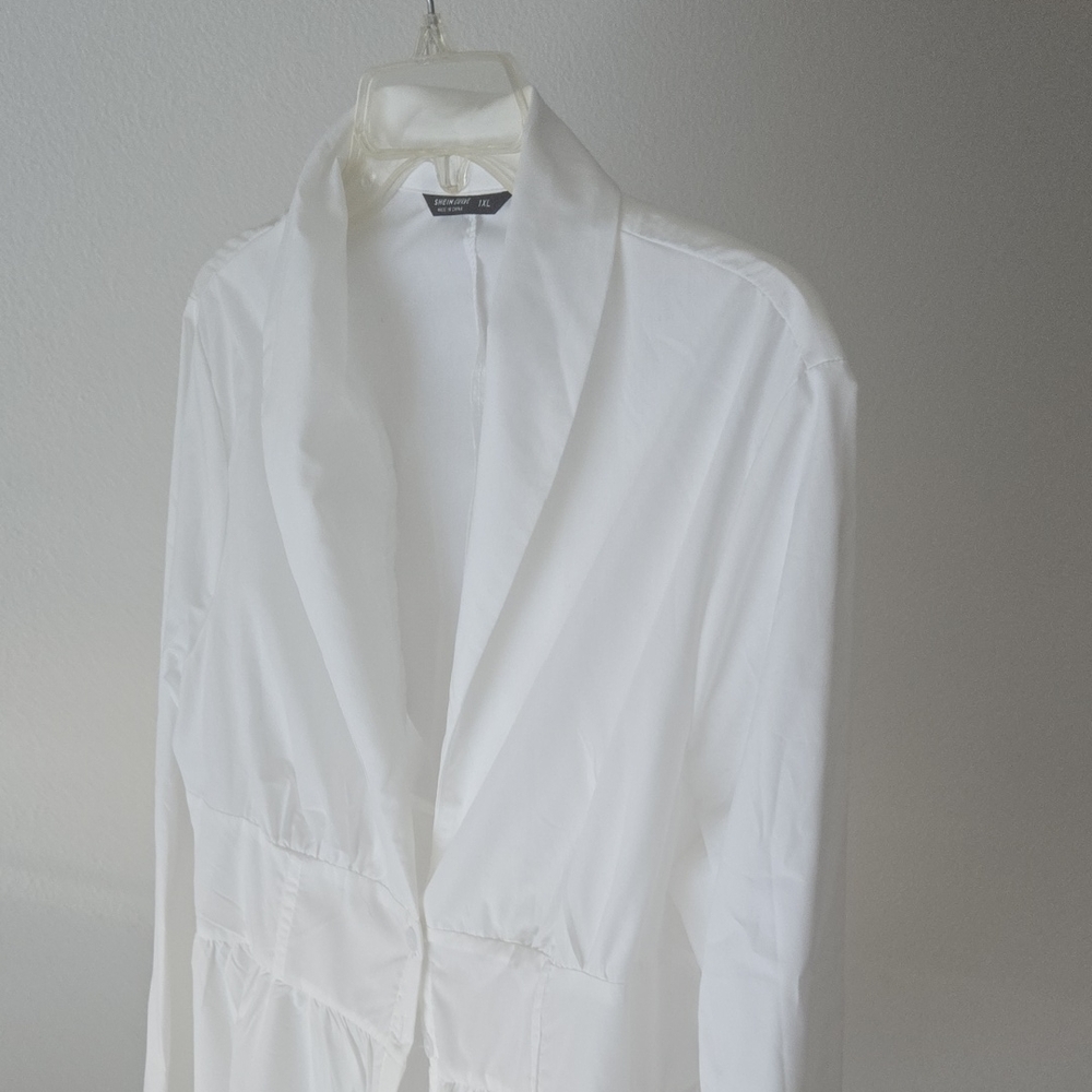 H&M White Button Down Timeless Professional Style SKU060
